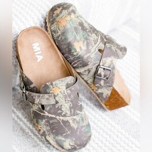 MIA Camo Cork Footbed Clogs Size 8 NWOT Comfort Slip On Boho Shoes